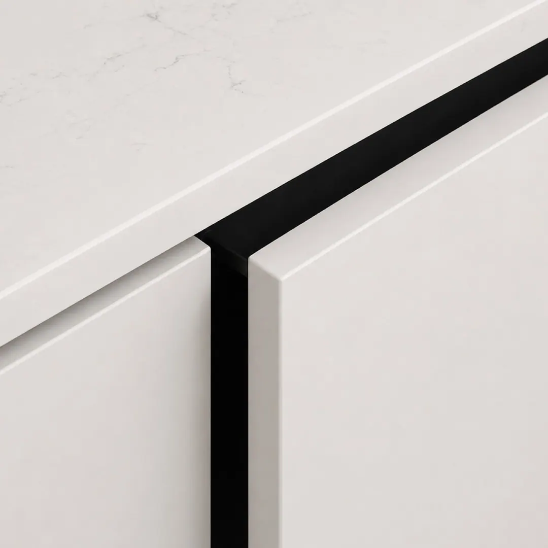 Push to Open front: close-up of two doors meeting at a corner reveal with no visible pull